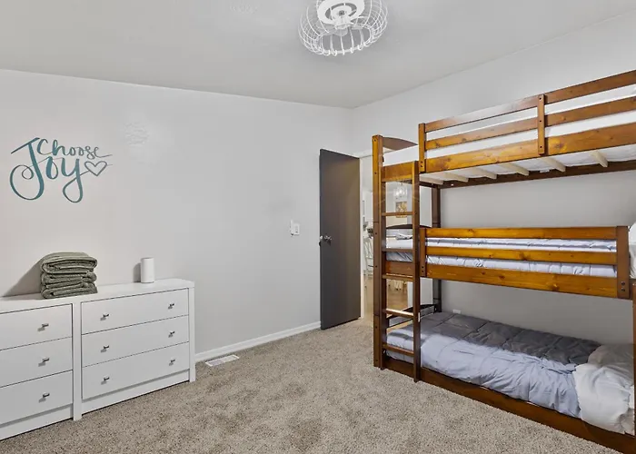 Near Gc Train-1acre-wifi-kitchen-king-parking-yard * Williams